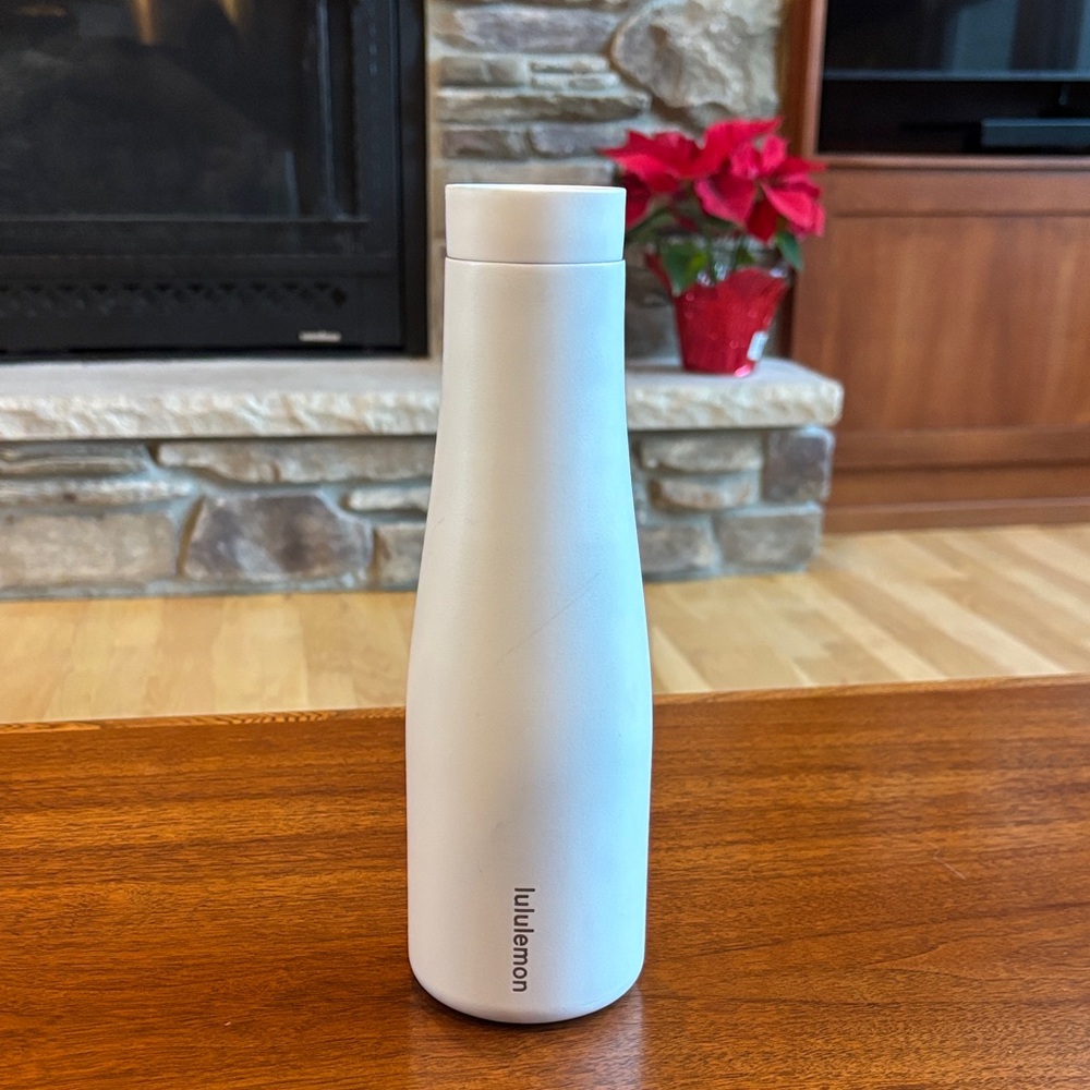 lululemon athletica White Stay Hot Keep Cold Stainless Steel 19 oz Bottle White